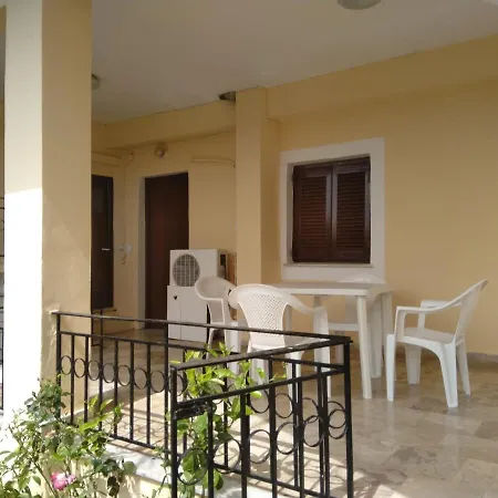 Villa Maria 200 Meters From Sandy Beach *